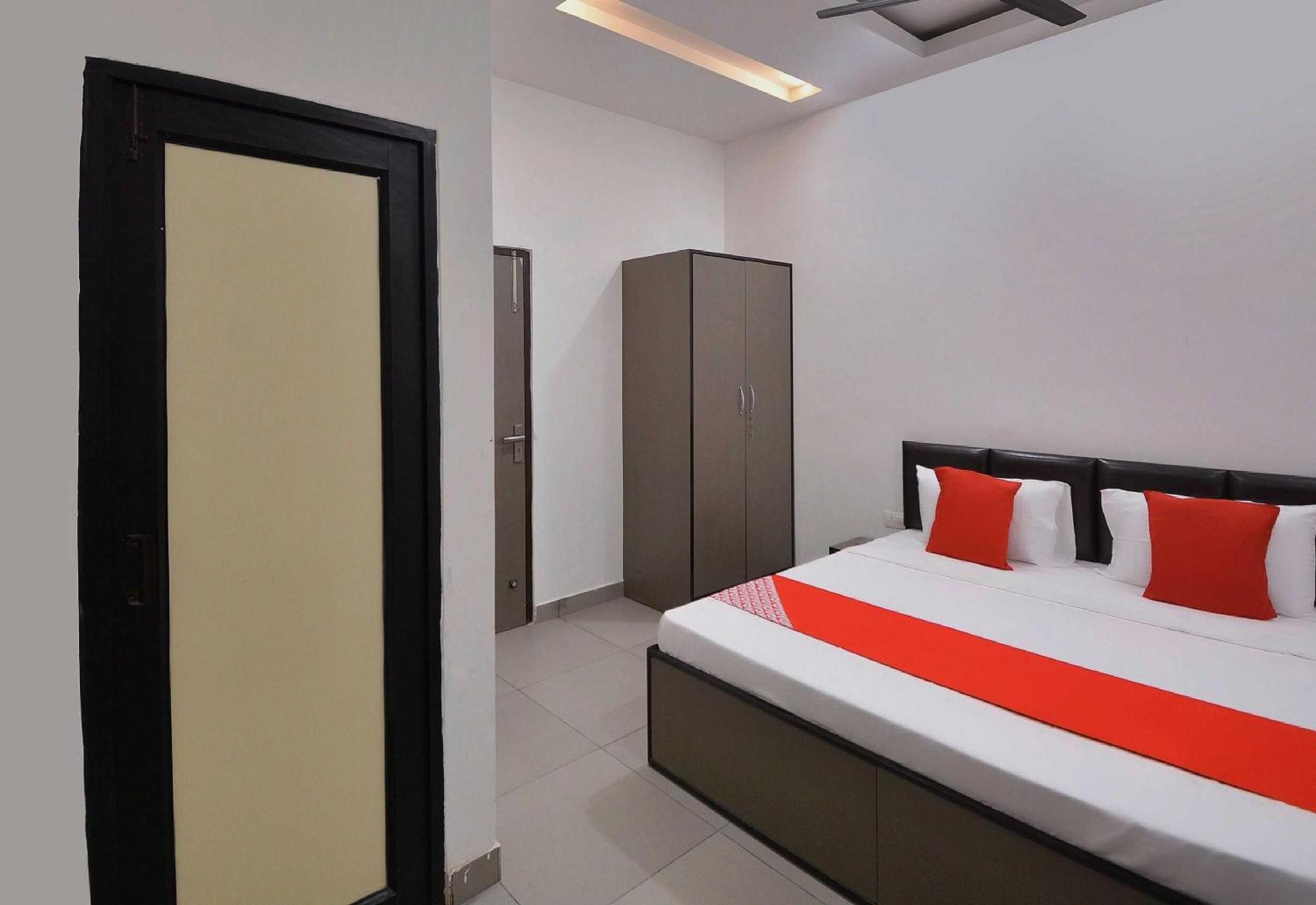 Hotel O White Solitaire Ludhiana Eksteriør bilde