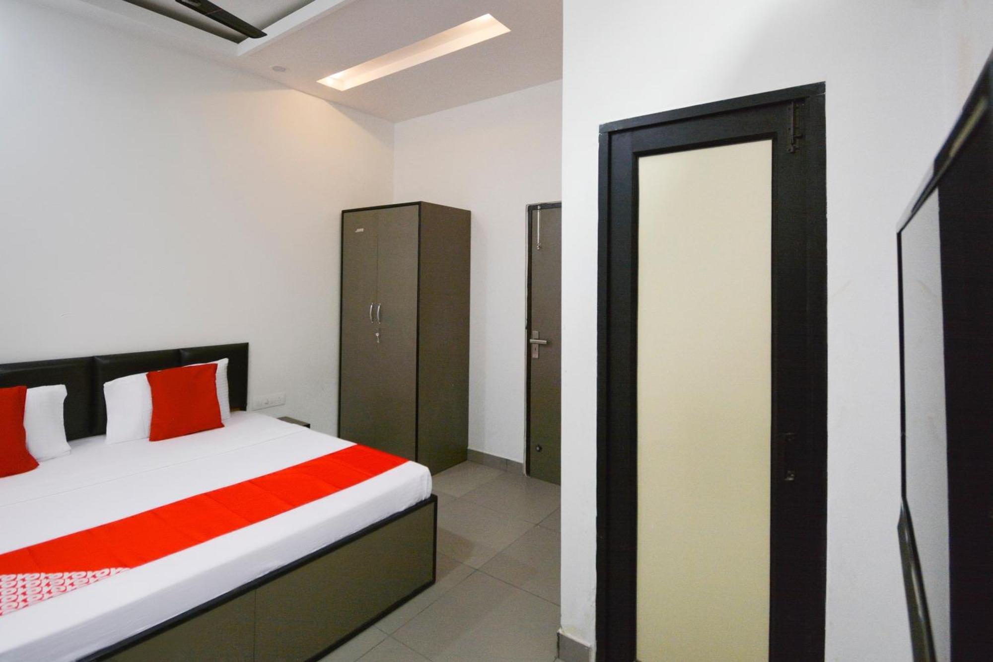 Hotel O White Solitaire Ludhiana Eksteriør bilde